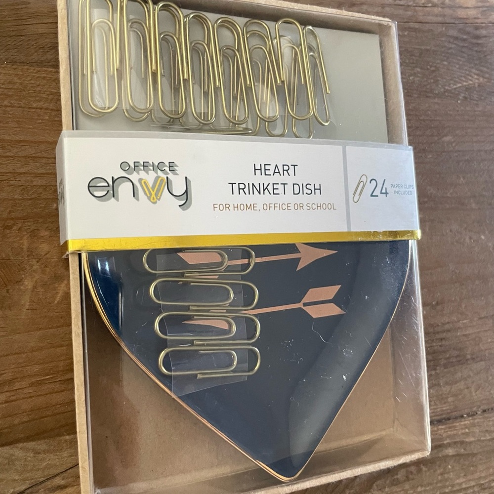NIB-Office Envy Heart Trinket Dish
